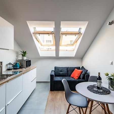 Neo Sky Apartment, Free Parking, 15 Min Walk Old Town&Kazimierz - By Homelike Krasków Exterior foto