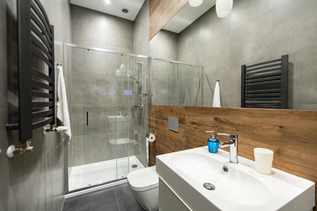 Neo Sky Apartment, Free Parking, 15 Min Walk Old Town&Kazimierz - By Homelike Krasków Exterior foto
