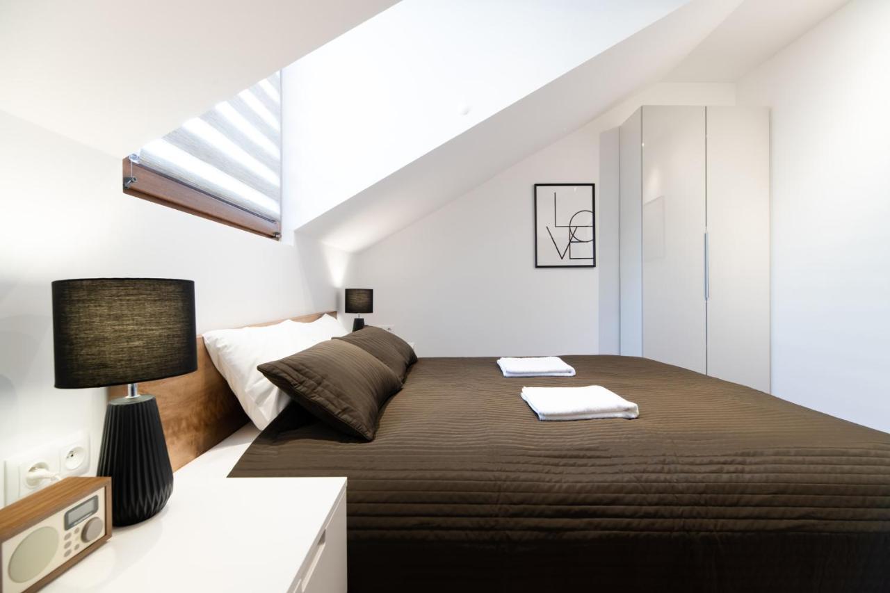 Neo Sky Apartment, Free Parking, 15 Min Walk Old Town&Kazimierz - By Homelike Krasków Exterior foto
